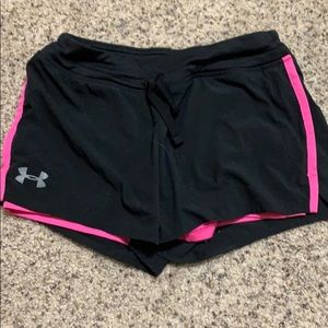 Under Armour shorts youth medium